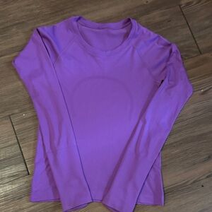Lululemom Women's Purple Long Sleeve Top 4